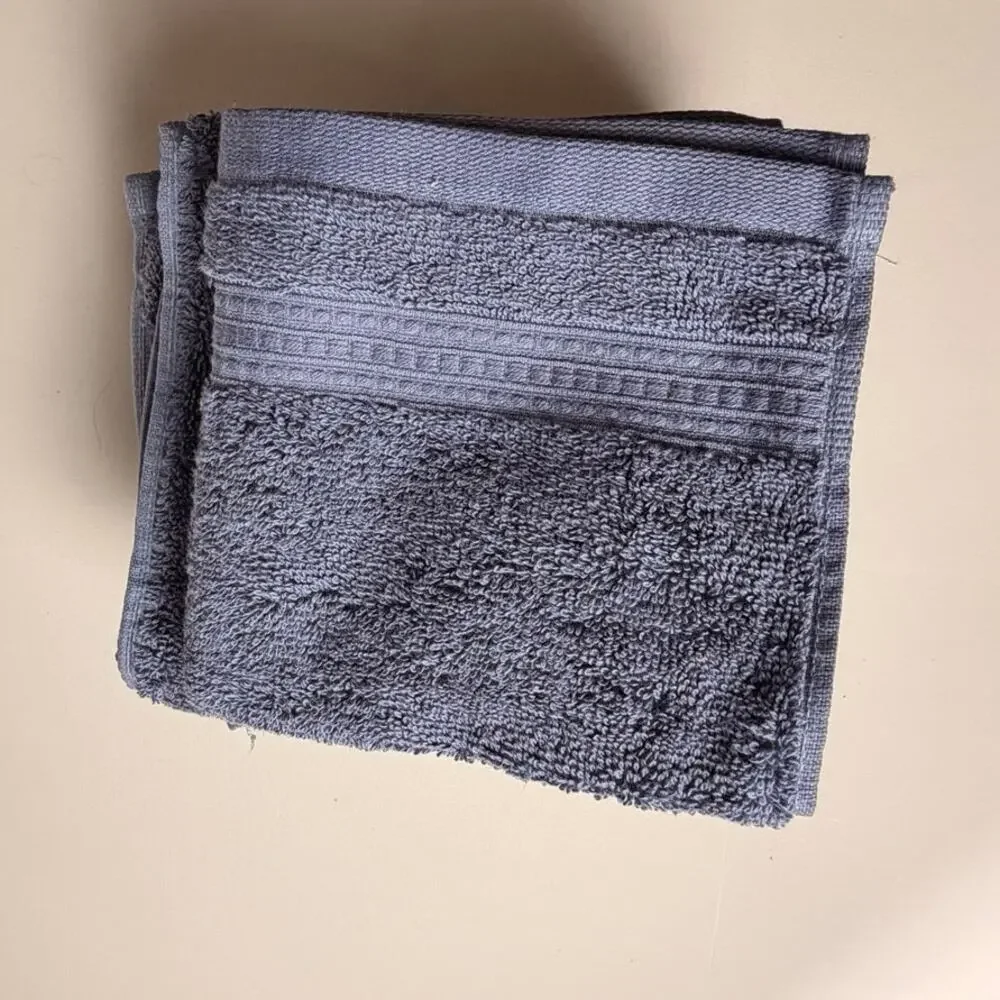 Purely Indulgent 5 piece Egyptian Cotton Hand Towel and Washcloth Set Blue